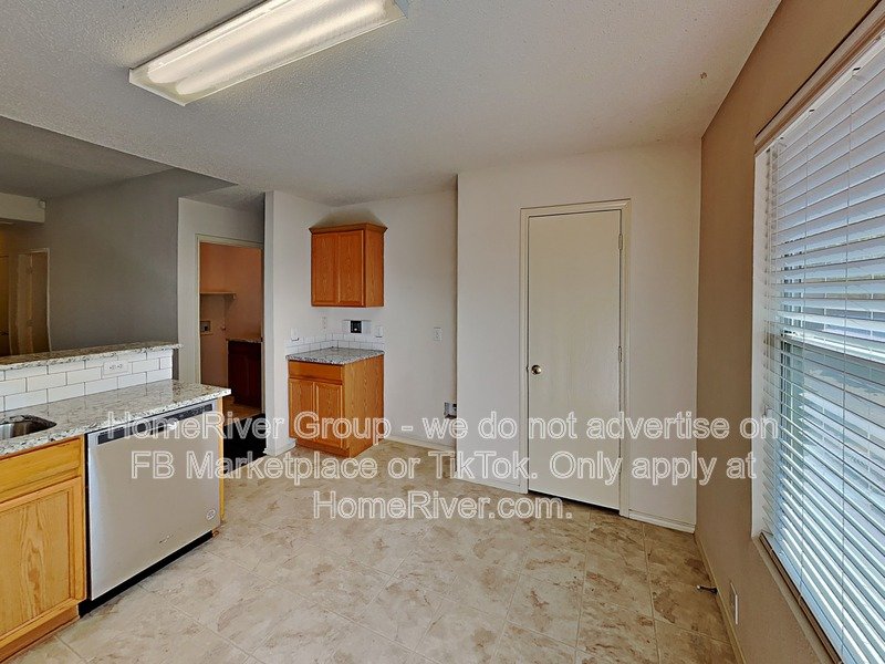 Granite Countertops - Long Covered Porch property image