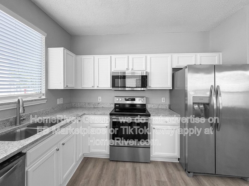 Available Now! | Pet Friendly | Fridge Included property image