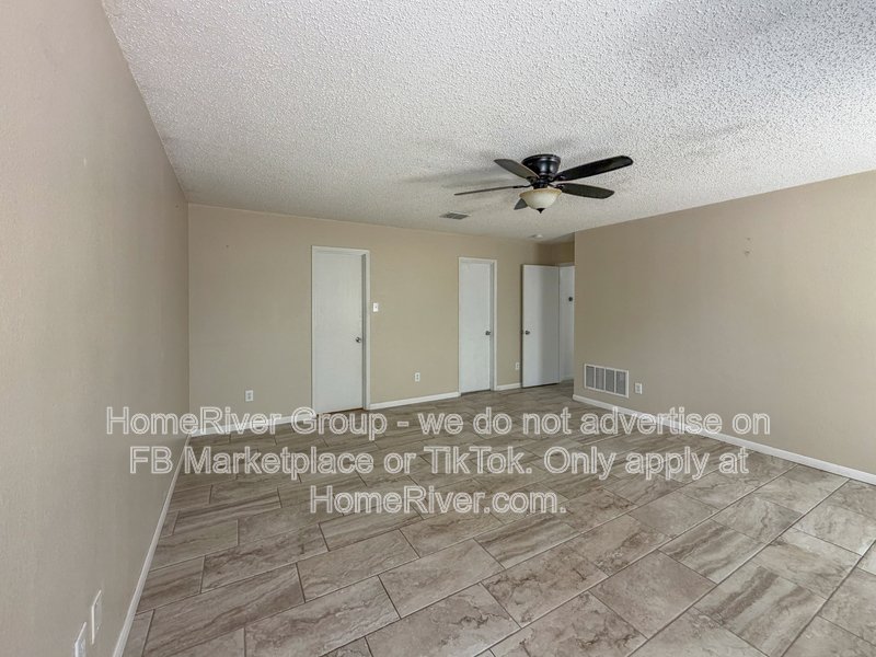 Available Now| Pets Welcome | Cozy Fireplace property image