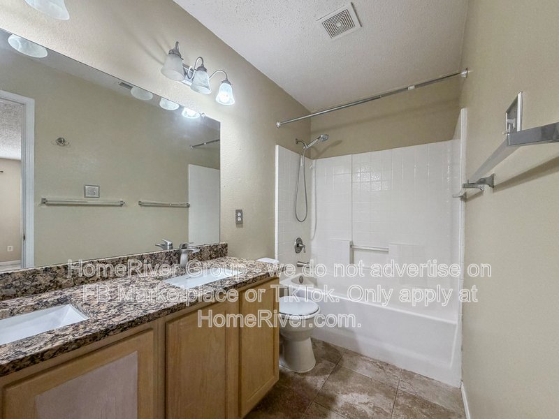 Available Now| Pets Welcome | Cozy Fireplace property image