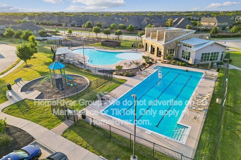 Modern Prosper Living with Chef's Kitchen & Huge Game Room property image