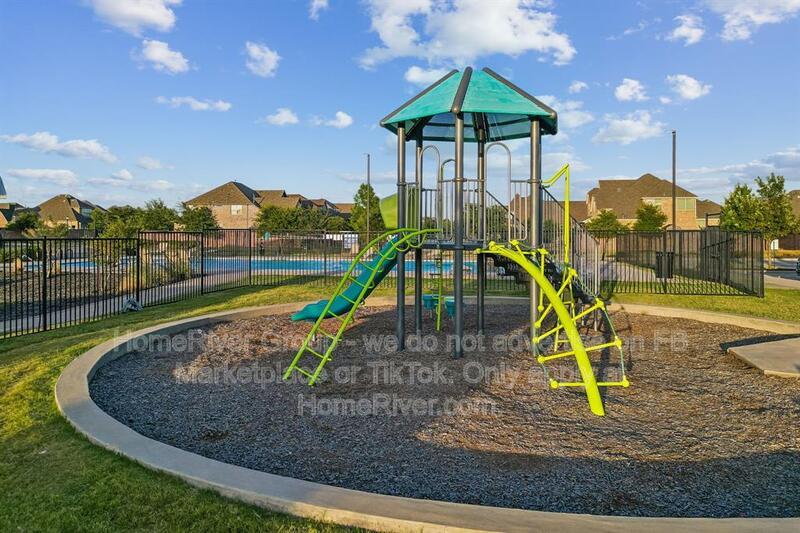 Modern Prosper Living with Chef's Kitchen & Huge Game Room property image