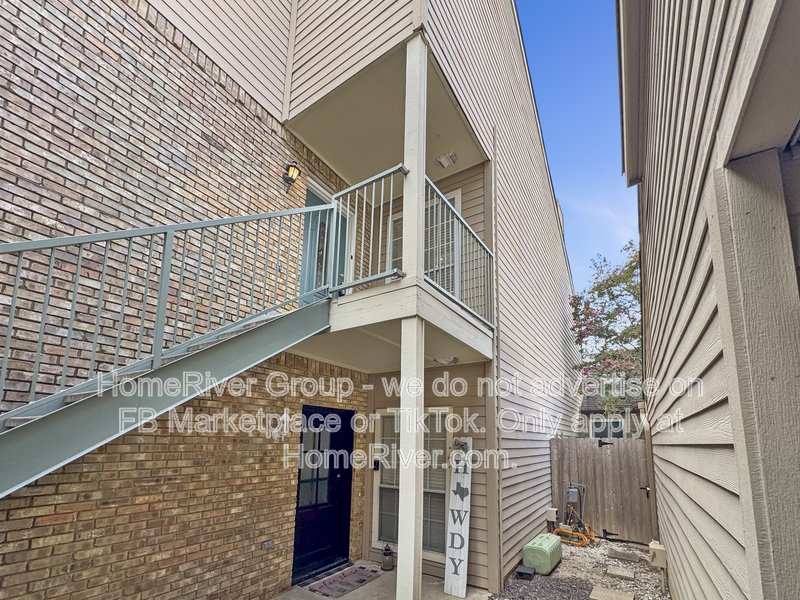 SS Appliances | Covered Parking | Community Pool | Gated property image