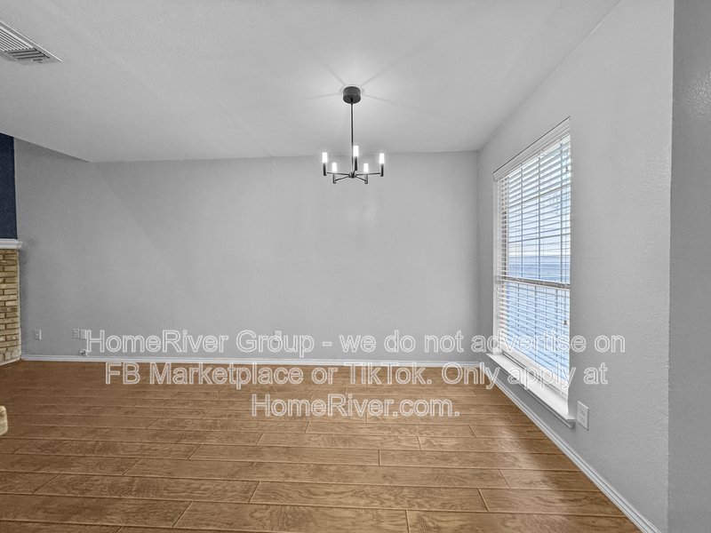 SS Appliances | Covered Parking | Community Pool | Gated property image