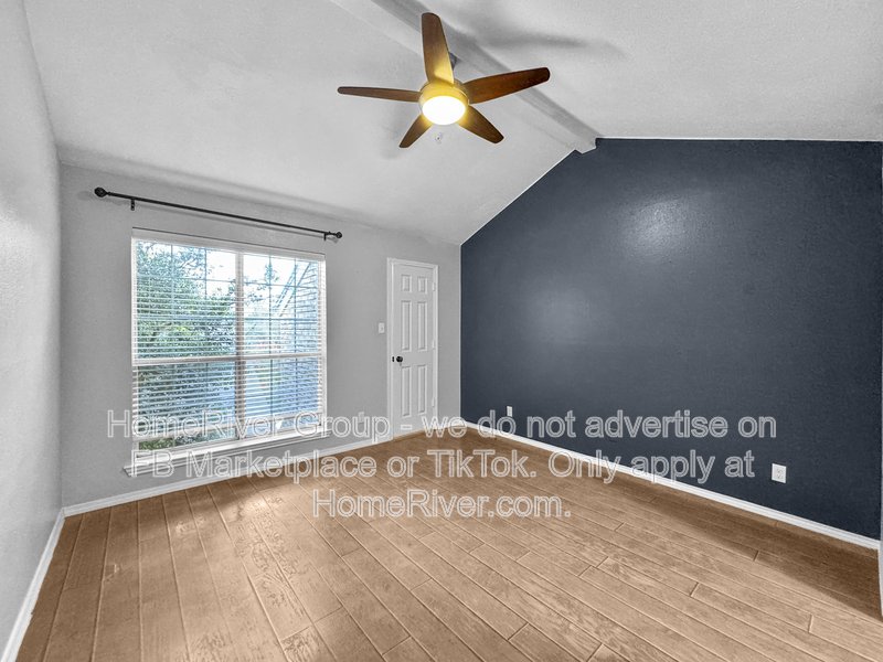 SS Appliances | Covered Parking | Community Pool | Gated property image