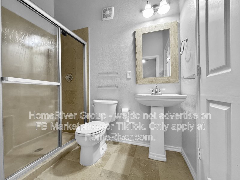 SS Appliances | Covered Parking | Community Pool | Gated property image