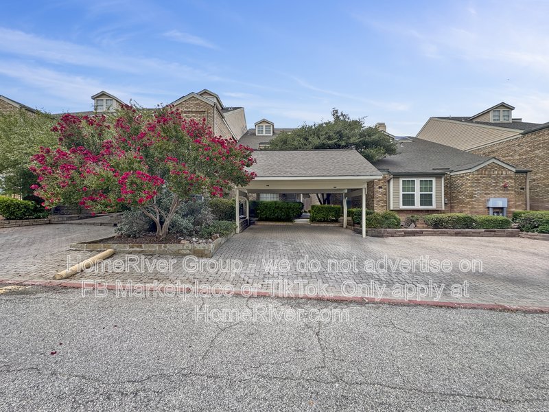 SS Appliances | Covered Parking | Community Pool | Gated property image