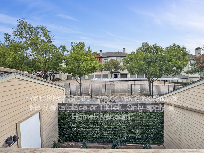 SS Appliances | Covered Parking | Community Pool | Gated property image