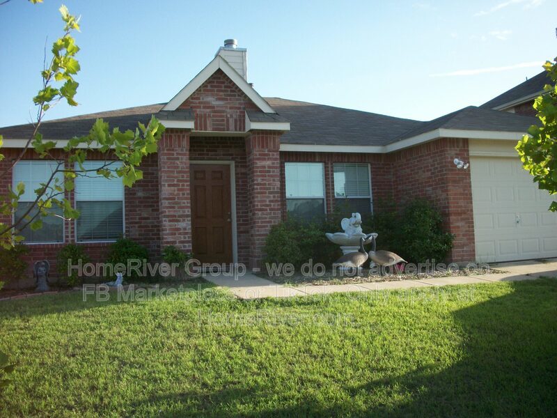 Fireplace | Garage Parking | Community Pool | Forney ISD property image