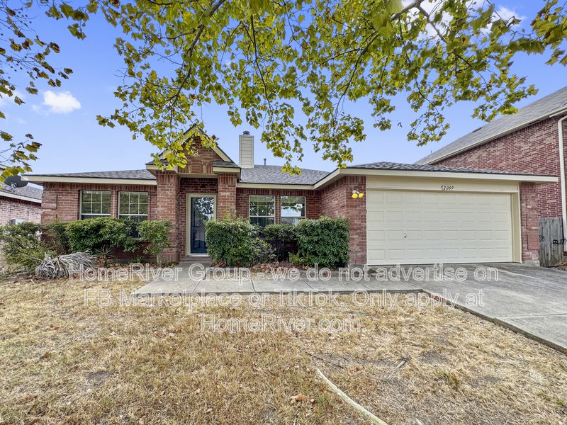 Fireplace | Garage Parking | Community Pool | Forney ISD property image