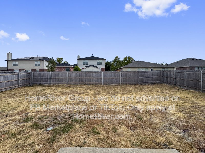 Fireplace | Garage Parking | Community Pool | Forney ISD property image