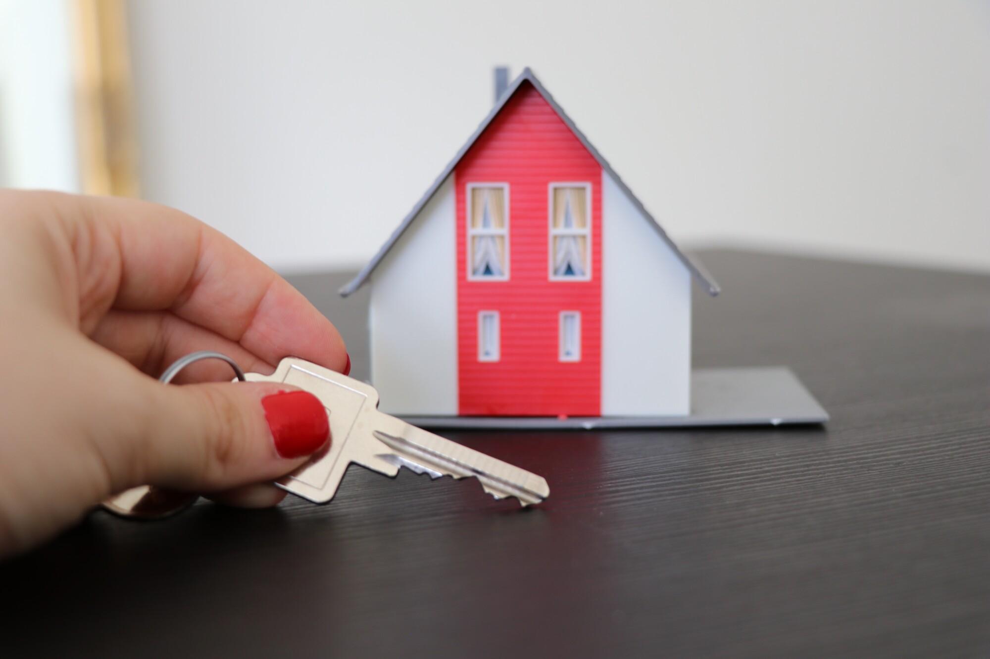 Why Is Tenant Screening Important for Dallas Landlords?